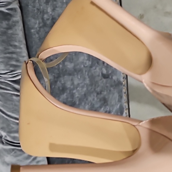 Classy Nude Ankle Strap Heels size6 - Picture 5 of 8